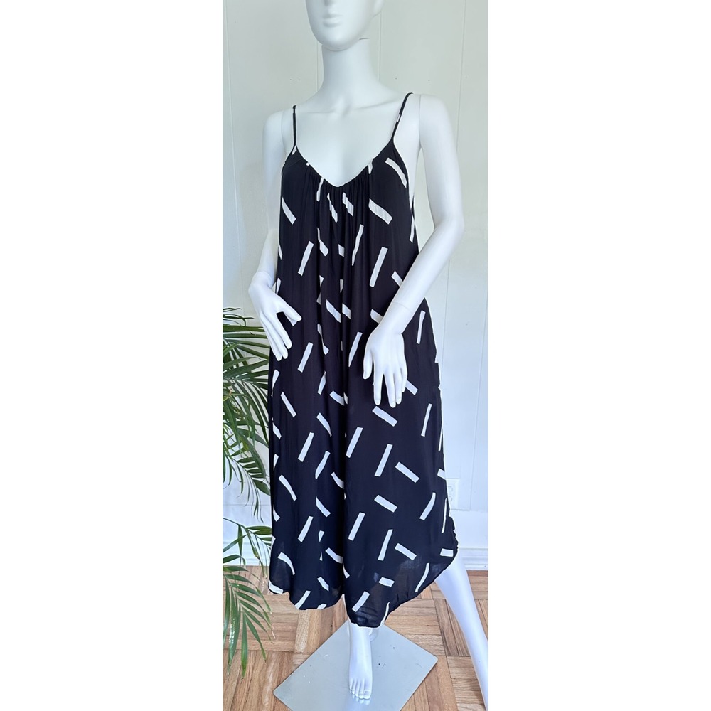 Urban Outfitters Silence & Noise  - Black & White Jumpsuit‎  with Pockets - XS